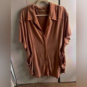 Free People Textured Top in Mauve size L